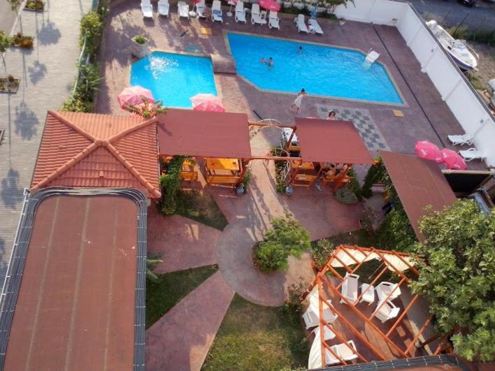 Alba Family Club Hotel Primorsko Dış mekan fotoğraf