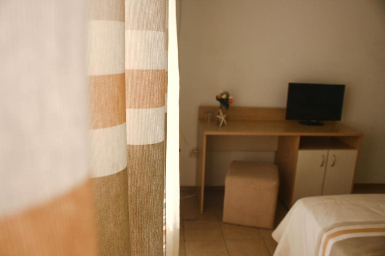 Alba Family Club Hotel Primorsko Dış mekan fotoğraf