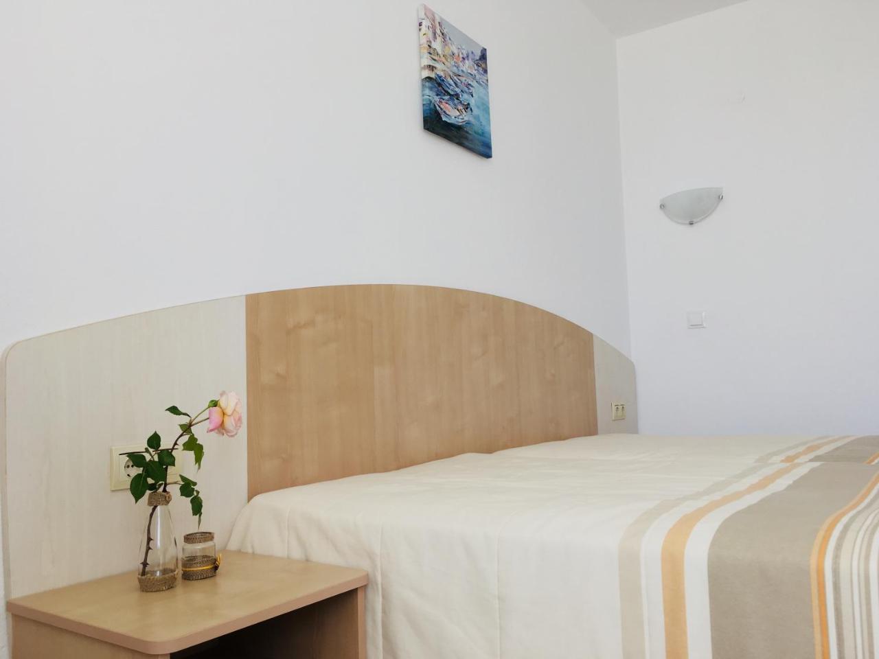 Alba Family Club Hotel Primorsko Dış mekan fotoğraf