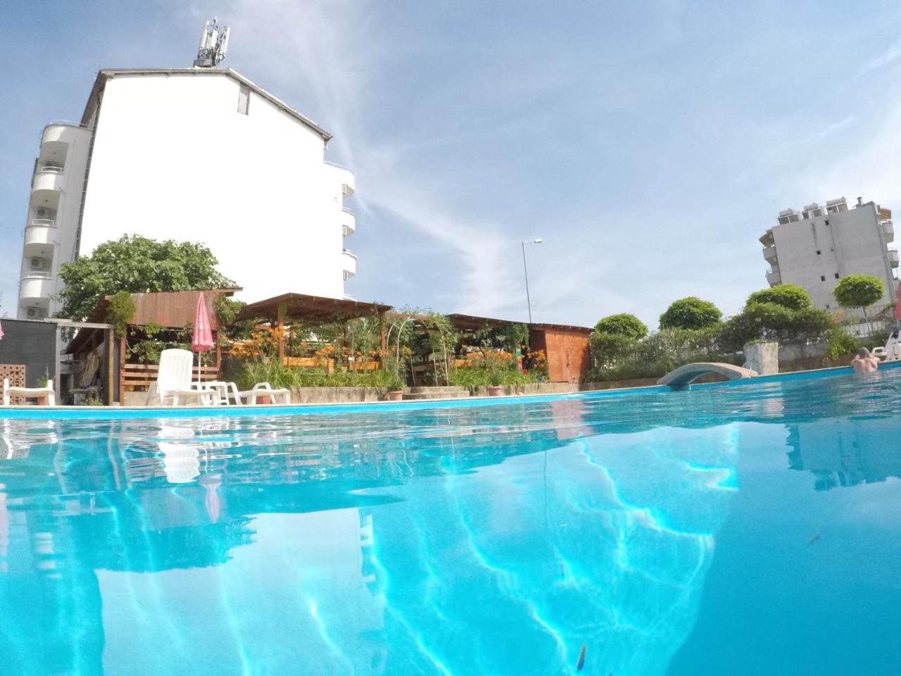 Alba Family Club Hotel Primorsko Dış mekan fotoğraf