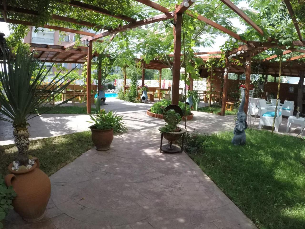 Alba Family Club Hotel Primorsko Dış mekan fotoğraf
