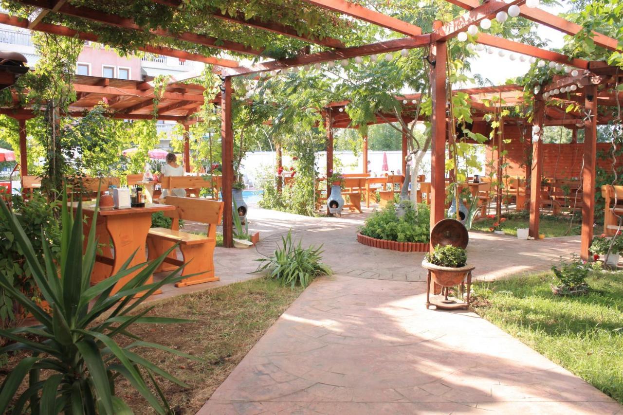 Alba Family Club Hotel Primorsko Dış mekan fotoğraf
