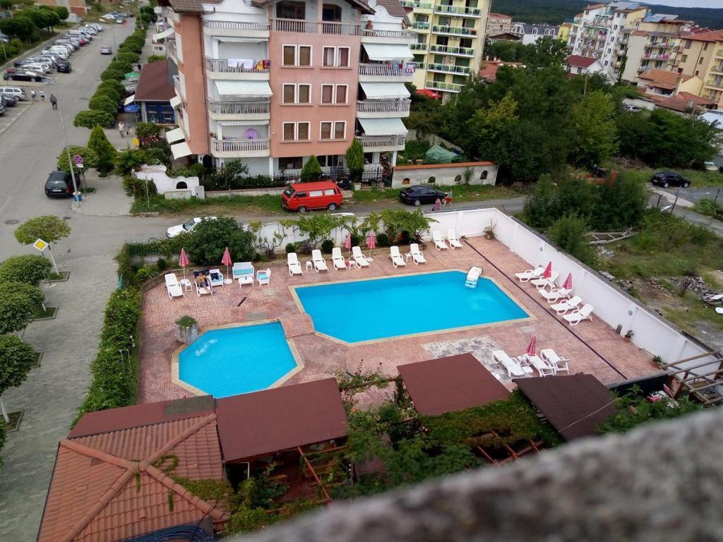 Alba Family Club Hotel Primorsko Dış mekan fotoğraf